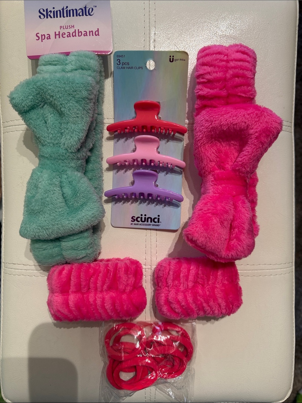 Scunci 3-Pack Claw Hair Clips - Pink, Purple, headbands, cuffs and ponytail band